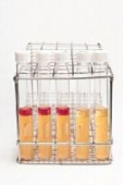 Bilder: E. coli (3 Rhrchen links) und Coliforme (2 Rhrchen rechts): Fluoreszenz (E. coli) und Indol-Reaktion (rot)